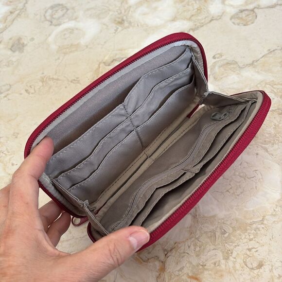 Fjallraven Kanken Maroon Travel Wallet NWOT - Picture 9 of 11